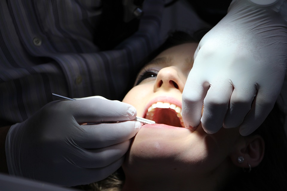 Nowoczesny lek odbierze pracę dentystom?