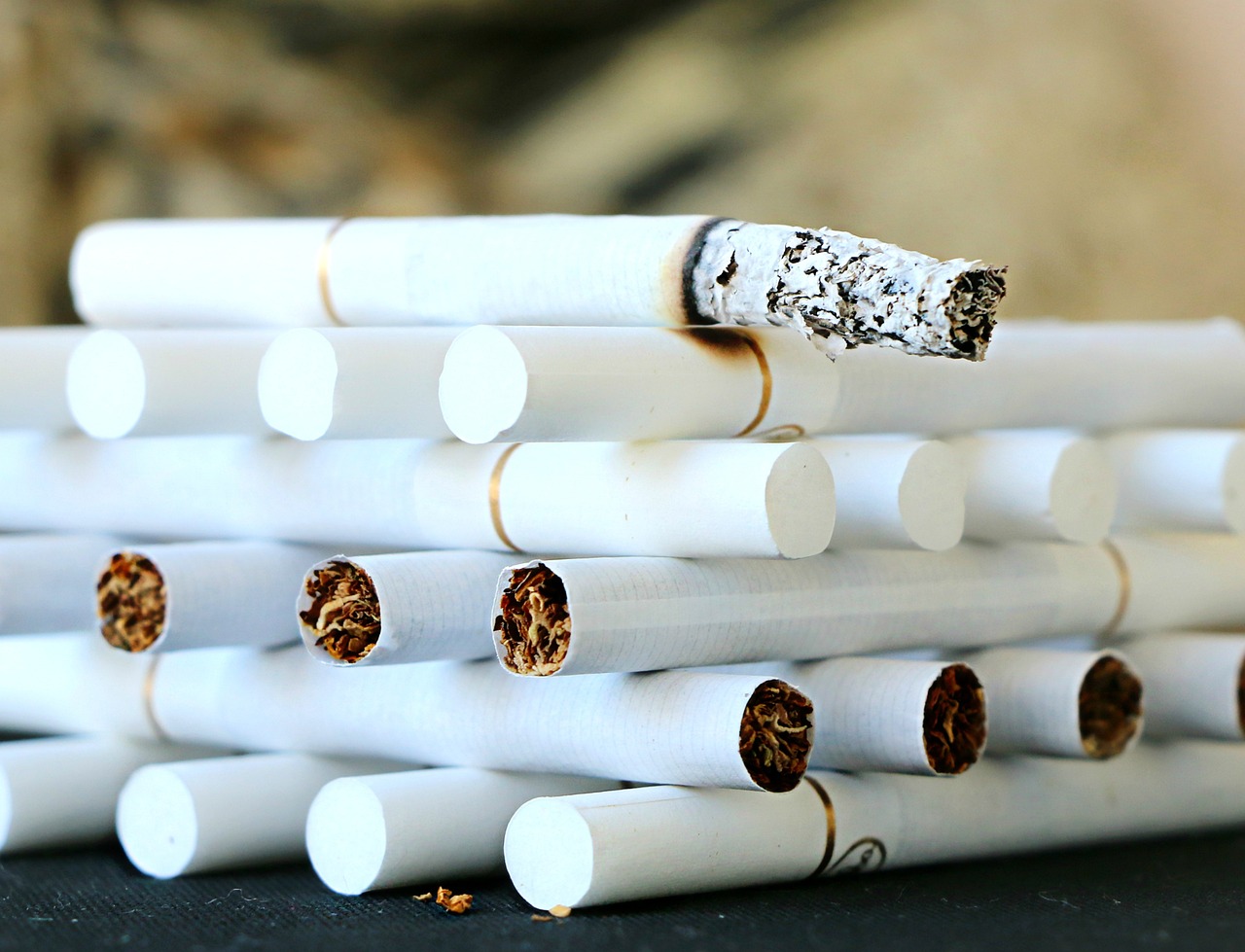Światowy Dzień bez Tytoniu - 8 skutecznych sposobów, jak rzucić palenie