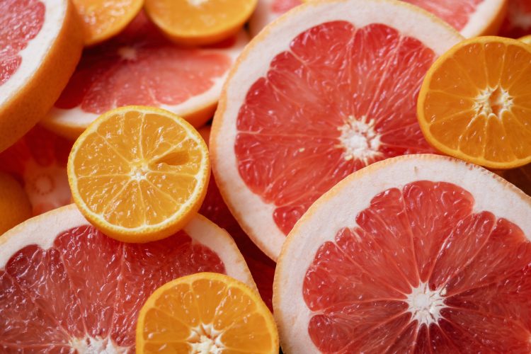 6 powodów, dla których warto zacząć jeść grapefruity