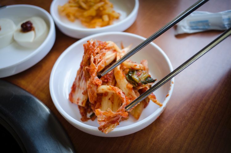 7 korzyści zdrowotnych kimchi. Zrobicie je sami w domu